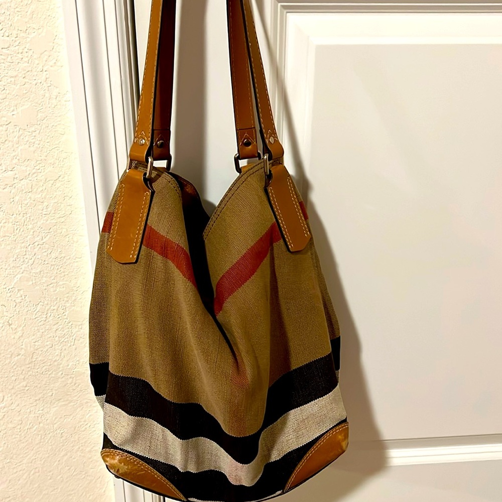 BURBERRY | Hobo Shoulder Handbag | Needs TLC